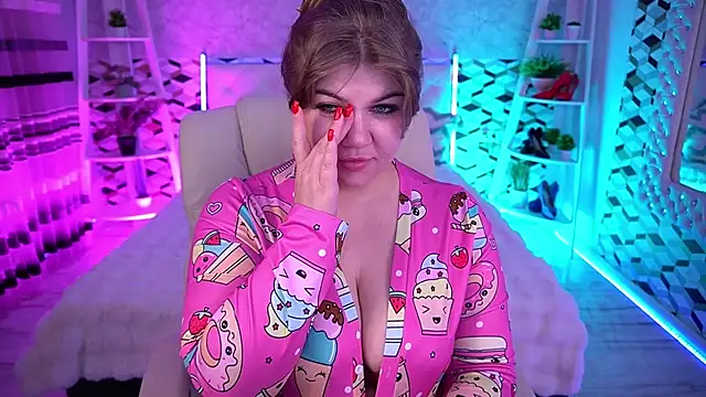 Snapshot of GabbieJay chatting on May 2026 01:18:02 PM GabbieJay online show from May 2026 01:18:02 PM