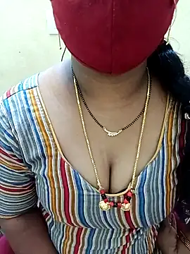 Snapshot of Indian-sweety chatting on January 2025 06:39:01 AM Indian-sweety online show from January 2025 06:39:01 AM