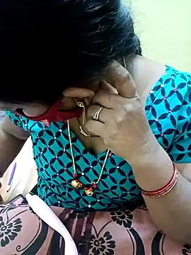 Snapshot of Indian-sweety chatting on February 2025 02:33:01 PM Indian-sweety online show from February 2025 02:33:01 PM