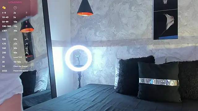 Valentinoford online show from January 2025 06:16:01 AM