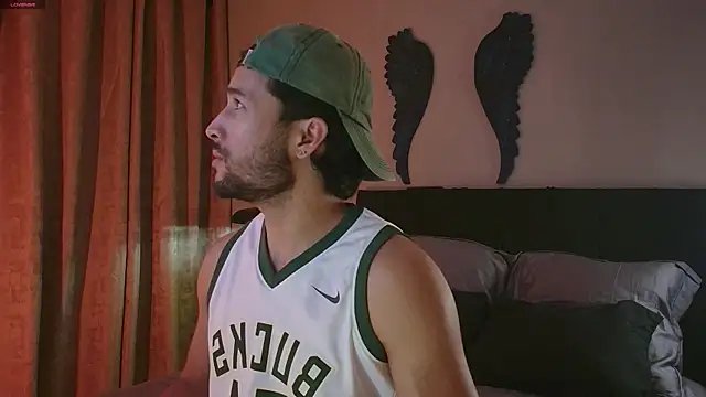 Valentinoford online show from February 2026 02:27:02 AM