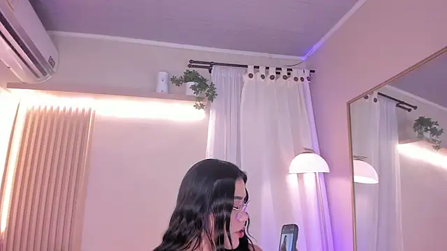 mara brooks online show from January 2026 10:01:02 PM