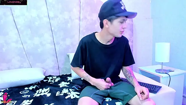 Snapshot of kendalltaylorr chatting on March 2025 03:02:02 AM kendalltaylorr online show from March 2025 03:02:02 AM