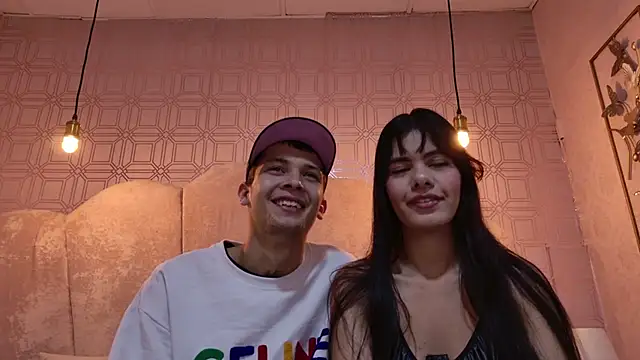 Snapshot of kendalltaylorr chatting on October 2025 12:16:01 PM kendalltaylorr online show from October 2025 12:16:01 PM