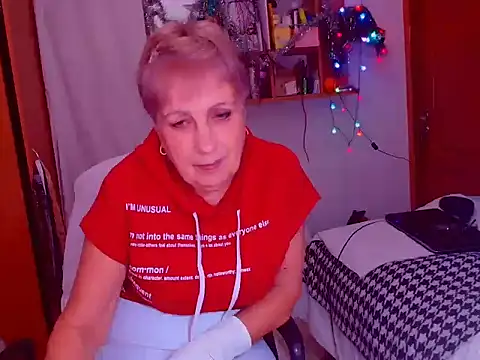 Victoria5643 online show from January 2025 08:16:01 PM