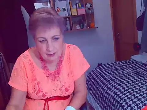 Victoria5643 online show from January 2025 08:17:01 PM