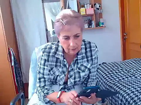 Victoria5643 online show from February 2025 12:41:02 PM