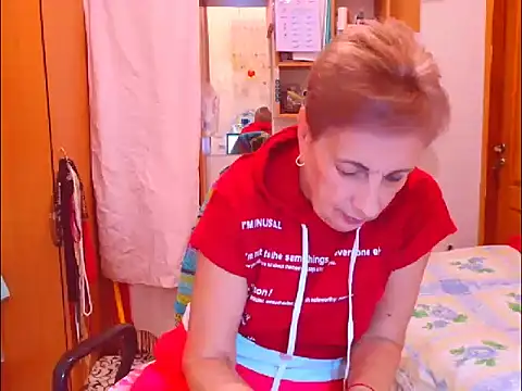 Victoria5643 online show from September 2025 08:33:02 PM