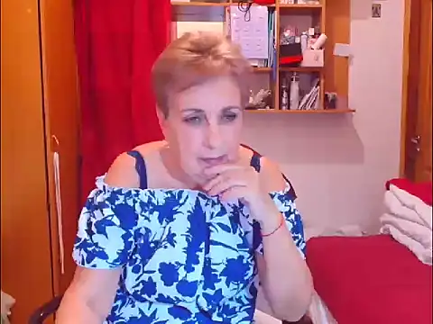 Victoria5643 online show from November 2025 07:46:02 PM