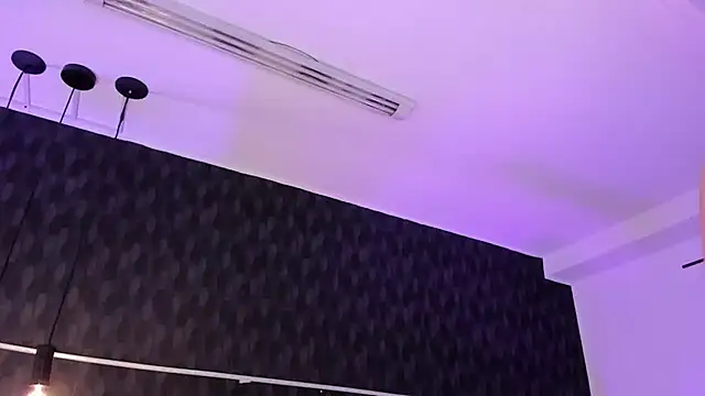 Anneth  M online show from February 2025 07:48:02 PM