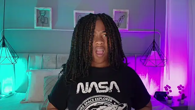 Anneth  M online show from March 2025 07:46:01 PM