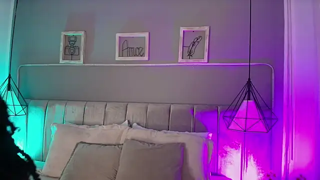 Anneth  M online show from March 2025 07:53:01 PM