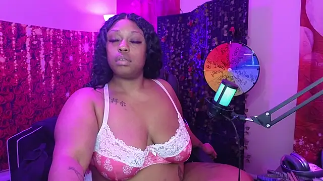 cheriserozequeen online show from February 2026 04:50:02 AM