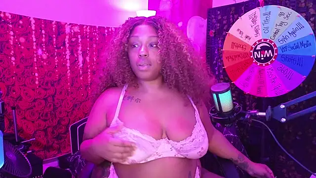 Snapshot of cheriserozequeen chatting on June 2026 01:31:01 PM cheriserozequeen online show from June 2026 01:31:01 PM