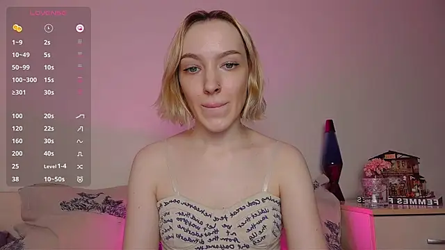 Snapshot of cheryl_mason chatting on December 2024 04:31:01 AM cheryl mason online show from December 2024 04:31:01 AM