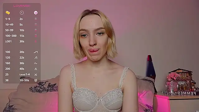 Snapshot of cheryl_mason chatting on December 2024 11:36:02 PM cheryl mason online show from December 2024 11:36:02 PM