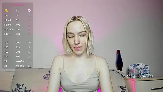 Snapshot of cheryl_mason chatting on January 2025 01:19:01 AM cheryl mason online show from January 2025 01:19:01 AM