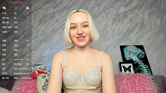 Snapshot of cheryl_mason chatting on December 2025 10:47:02 PM cheryl mason online show from December 2025 10:47:02 PM