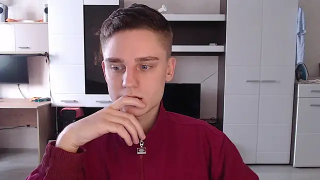 angryzan online show from December 2024 08:00:02 AM