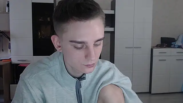 angryzan online show from January 2025 10:08:01 AM