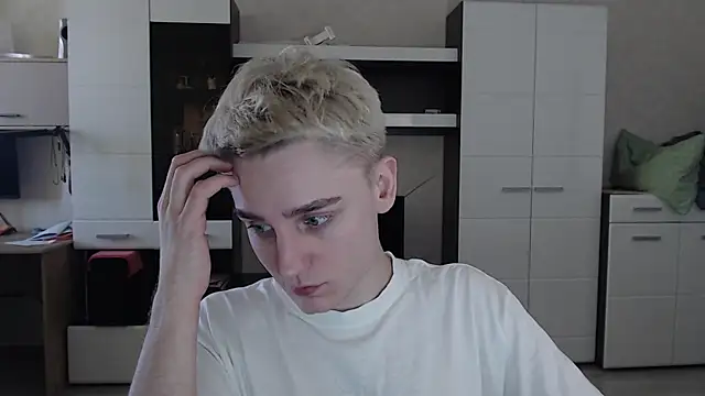 angryzan online show from March 2025 07:42:02 AM