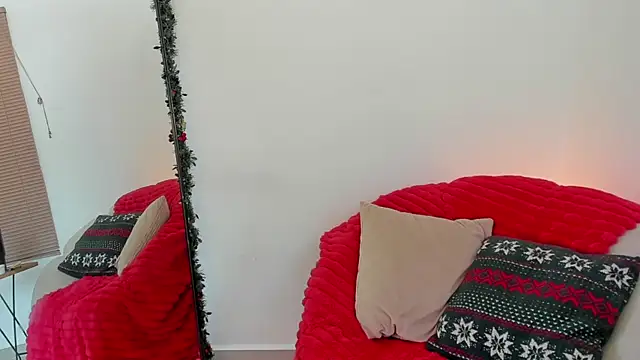 SofiMeza online show from December 2025 04:46:02 PM