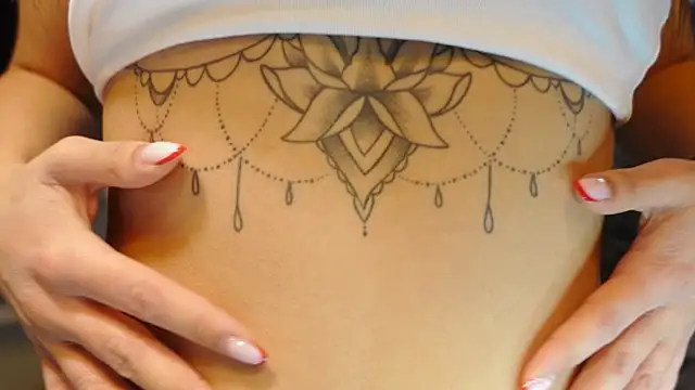 Snapshot of carla_italian chatting on December 2024 12:27:01 PM carla italian online show from December 2024 12:27:01 PM