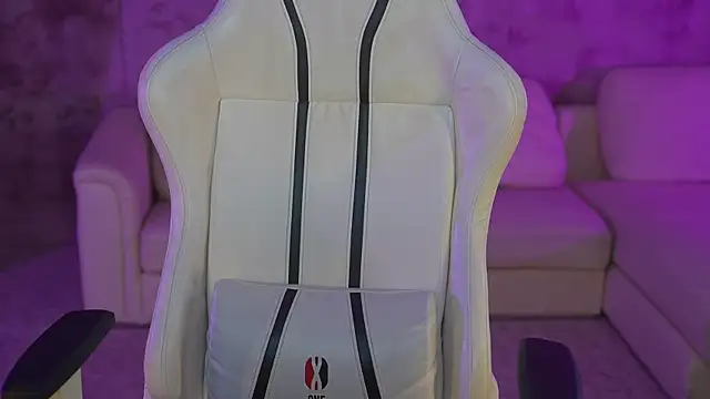 Lana Pulse online show from February 2025 05:47:02 AM