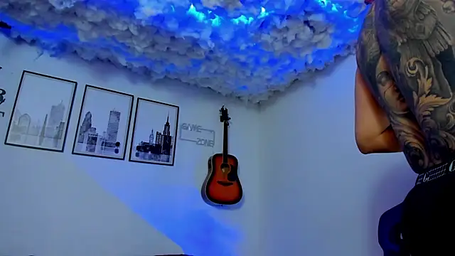seancarreraa online show from April 2026 02:25:01 AM