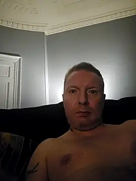 walker1979 online show from October 2025 09:01:01 PM