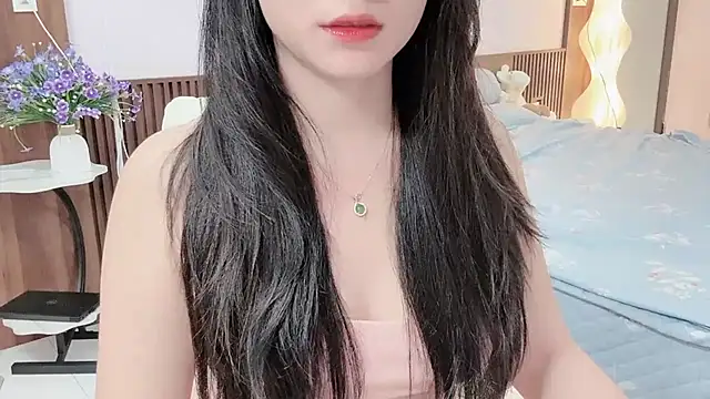 Snapshot of _Ely_ chatting on October 2025 03:18:01 PM Ely online show from October 2025 03:18:01 PM