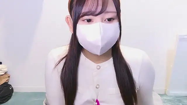 Snapshot of YUTSU_KI chatting on December 2024 04:32:02 PM YUTSU KI online show from December 2024 04:32:02 PM