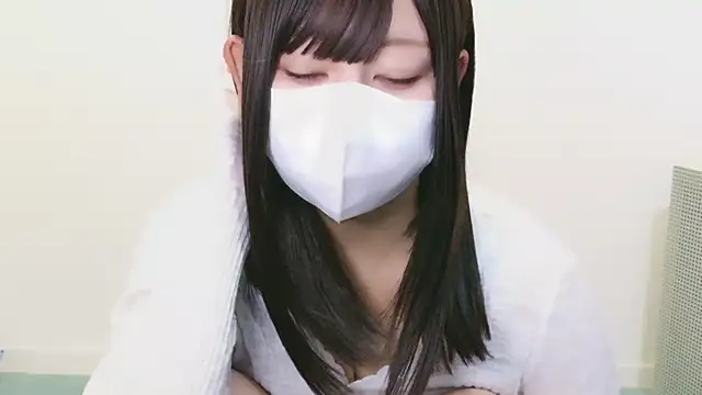 Snapshot of YUTSU_KI chatting on September 2025 01:11:02 PM YUTSU KI online show from September 2025 01:11:02 PM