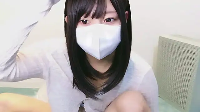 Snapshot of YUTSU_KI chatting on September 2025 05:14:02 PM YUTSU KI online show from September 2025 05:14:02 PM