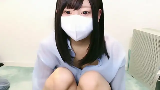 Snapshot of YUTSU_KI chatting on November 2025 03:19:01 AM YUTSU KI online show from November 2025 03:19:01 AM