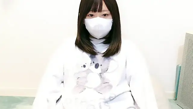 Snapshot of YUTSU_KI chatting on November 2025 02:51:01 PM YUTSU KI online show from November 2025 02:51:01 PM