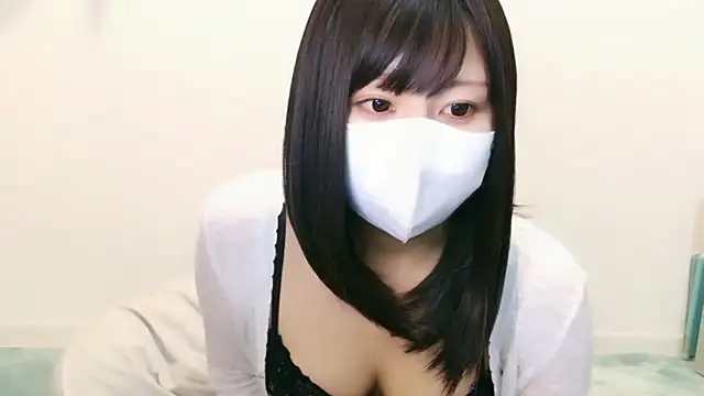 Snapshot of YUTSU_KI chatting on November 2025 03:49:01 PM YUTSU KI online show from November 2025 03:49:01 PM