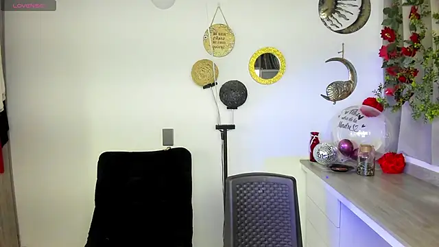  cristal ayala online show from October 2025 11:35:01 PM