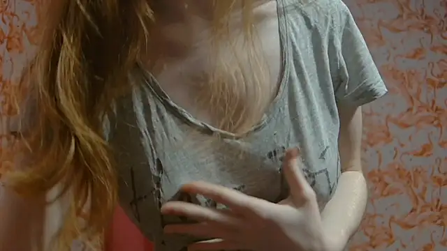 strawberrysmoothie online show from February 2025 03:18:02 AM