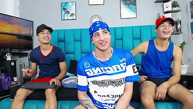 Snapshot of Leon_hot_X chatting on January 2025 12:31:02 AM Leon hot X online show from January 2025 12:31:02 AM