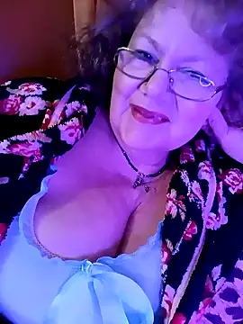 Snapshot of Snezhana chatting on January 2025 05:26:02 AM Snezhana online show from January 2025 05:26:02 AM