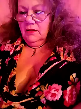 Snapshot of Snezhana chatting on February 2025 04:58:01 AM Snezhana online show from February 2025 04:58:01 AM