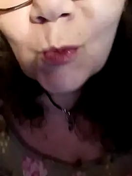 Snapshot of Snezhana chatting on March 2025 07:49:02 PM Snezhana online show from March 2025 07:49:02 PM