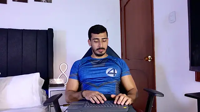 muscle ares online show from November 2025 01:05:01 AM