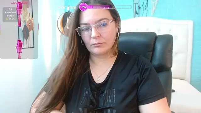 Snapshot of MsJossie chatting on September 2025 04:23:01 AM MsJossie online show from September 2025 04:23:01 AM