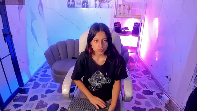 Snapshot of Agathaargent_ chatting on September 2025 05:01:02 AM Agathaargent online show from September 2025 05:01:02 AM