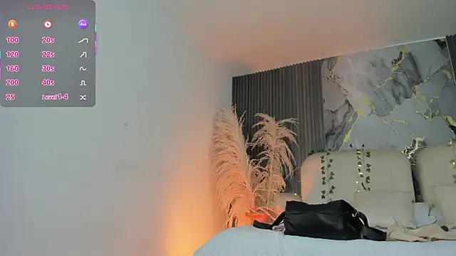 Agathaargent  online show from January 2026 11:16:02 AM