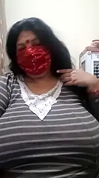 Snapshot of Shoni__ chatting on December 2024 09:58:01 PM Shoni online show from December 2024 09:58:01 PM