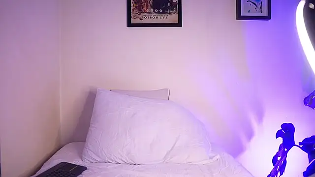 Snapshot of YourMandy chatting on September 2025 05:13:01 PM YourMandy online show from September 2025 05:13:01 PM