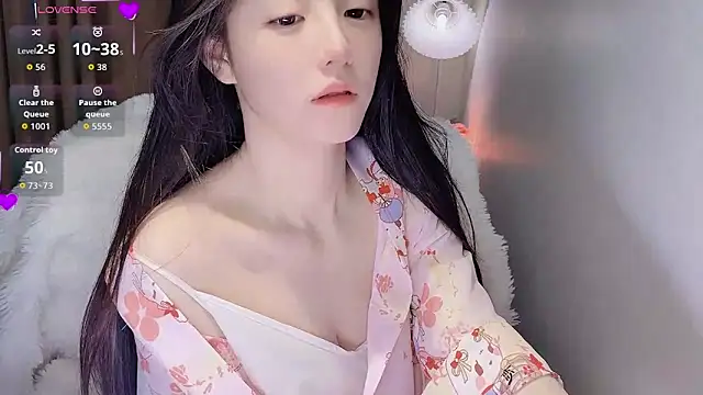 Snapshot of Duomiz chatting on September 2025 09:31:01 AM Duomiz online show from September 2025 09:31:01 AM